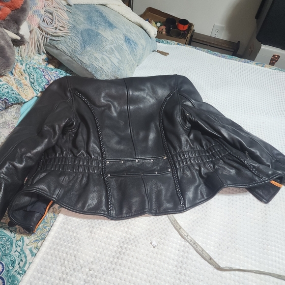 FIRST CLASSICS EUC WOMENS SZ M BLACK LEATHER BIKER HEAVY JACKET COAT - Picture 2 of 16